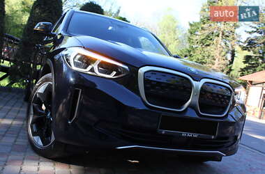 Позашляховик / Кросовер BMW iX3 2021 в 