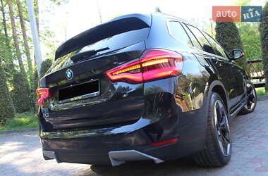 Позашляховик / Кросовер BMW iX3 2021 в 