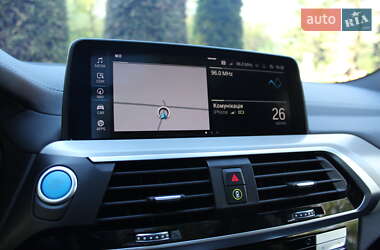 Позашляховик / Кросовер BMW iX3 2021 в 