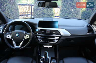 Позашляховик / Кросовер BMW iX3 2021 в 