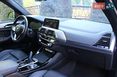 Позашляховик / Кросовер BMW iX3 2021 в 