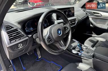 Внедорожник / Кроссовер BMW iX3 2021 в 