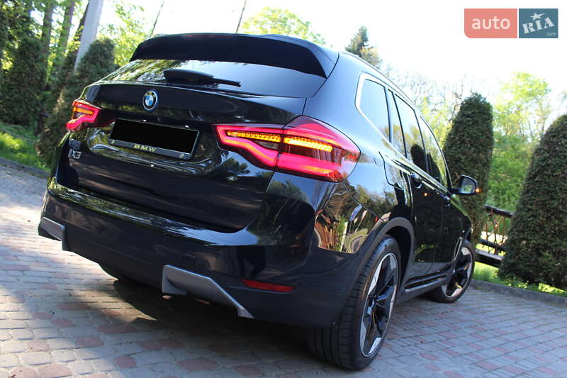 Внедорожник / Кроссовер BMW iX3 2021 в Трускавце