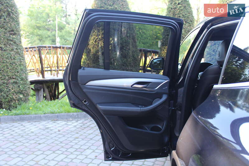 Внедорожник / Кроссовер BMW iX3 2021 в Трускавце