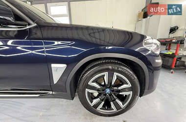 Внедорожник / Кроссовер BMW iX3 2021 в 