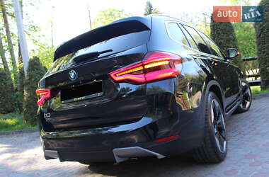 Позашляховик / Кросовер BMW iX3 2021 в 