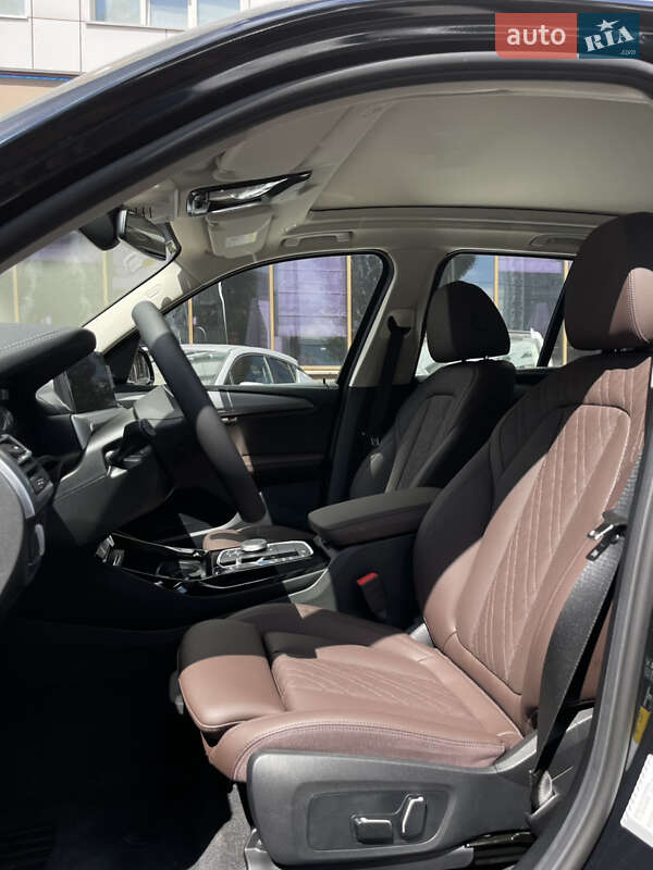 Позашляховик / Кросовер BMW iX3 2025 в Києві