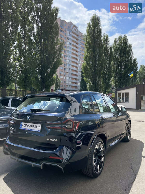 Позашляховик / Кросовер BMW iX3 2025 в Києві