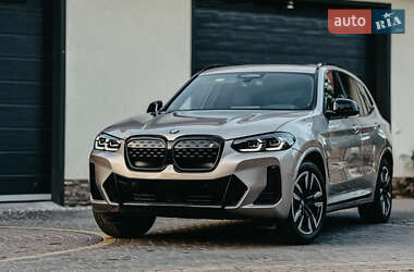 Внедорожник / Кроссовер BMW iX3 2023 в Дубно