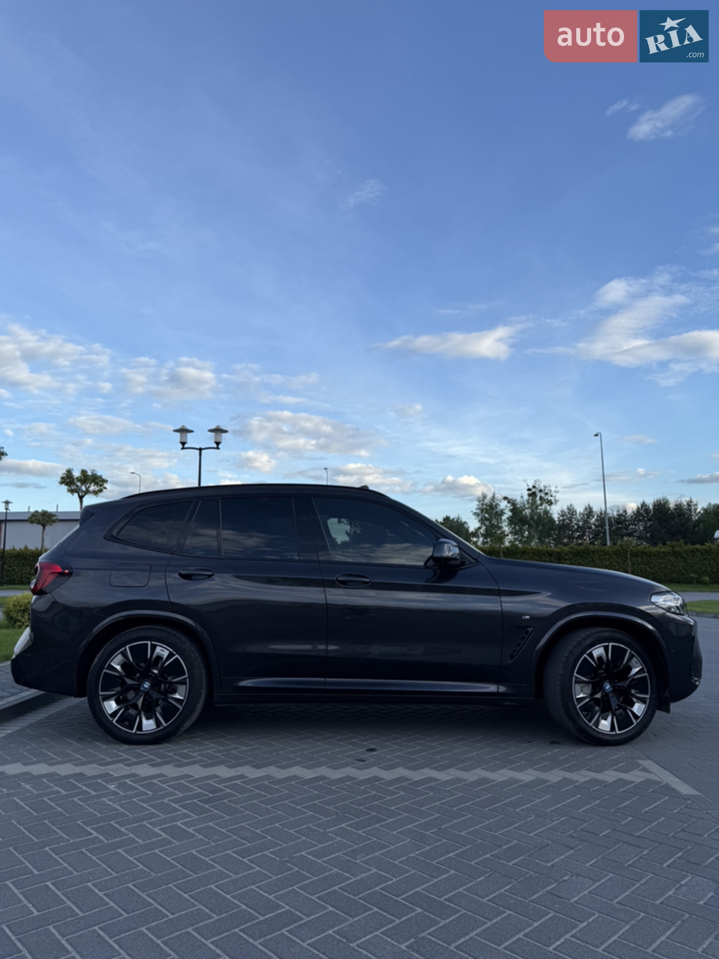 2022 BMW iX3 - мініатюра 3