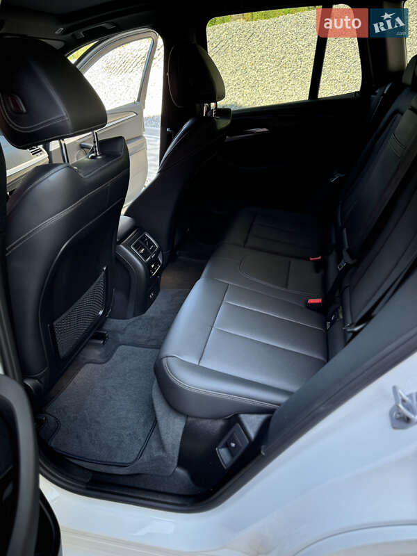 Позашляховик / Кросовер BMW iX3 2024 в Києві