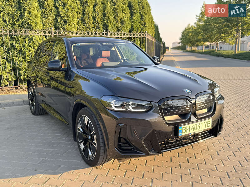 BMW iX3 2023