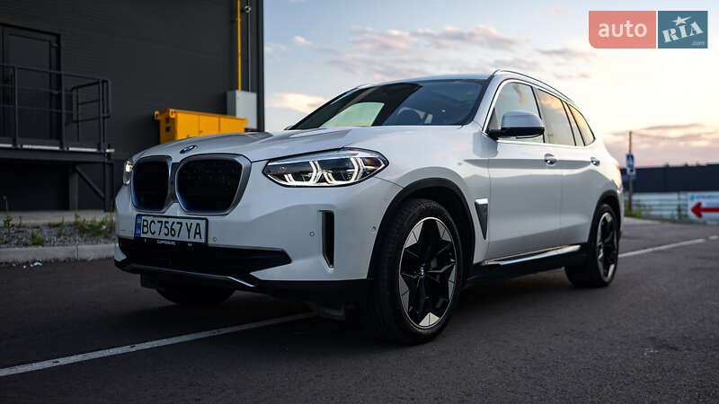 BMW iX3 2021