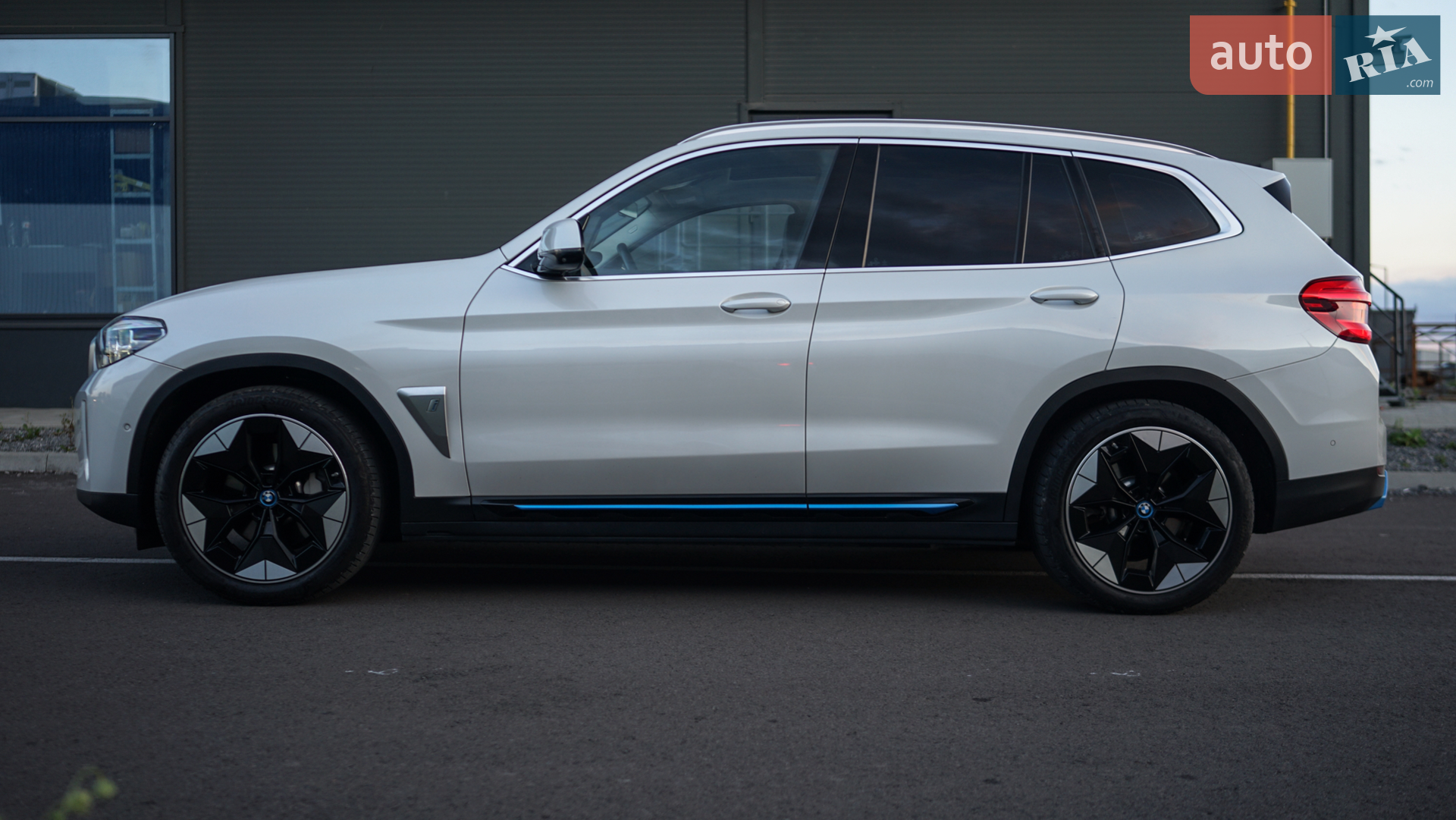 2021 BMW iX3 - мініатюра 12