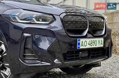 Внедорожник / Кроссовер BMW iX3 2023 в 