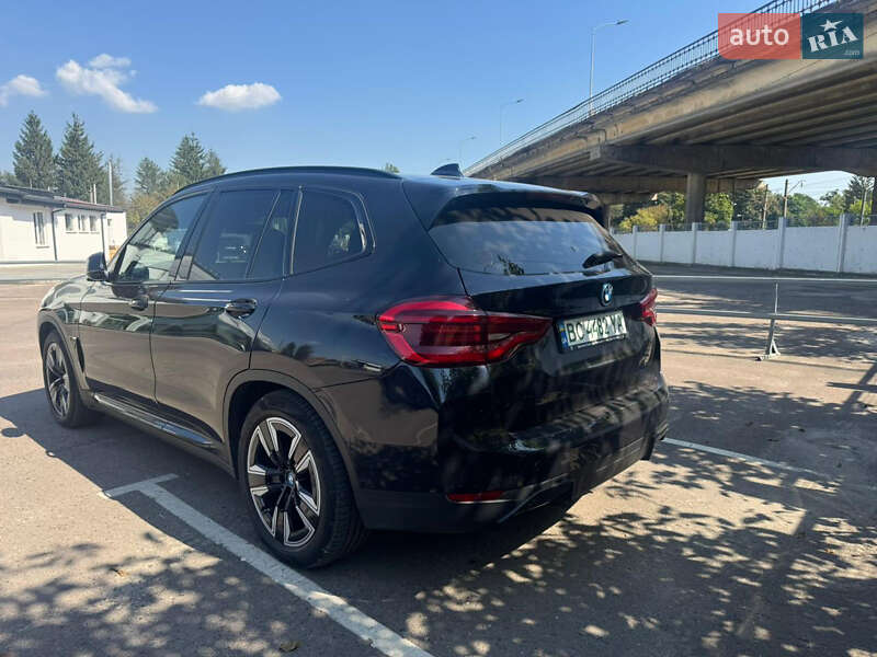Внедорожник / Кроссовер BMW iX3 2021 в Львове