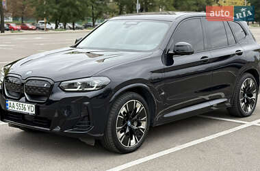 Внедорожник / Кроссовер BMW iX3 2023 в 