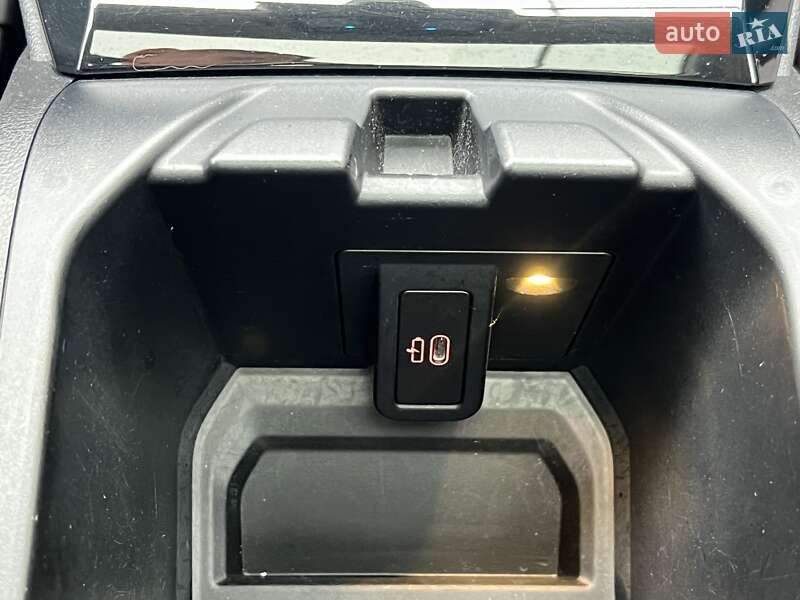 Внедорожник / Кроссовер BMW iX3 2022 в Киеве фото 36 Внедорожник / Кроссовер BMW iX3 2022 в Киеве
