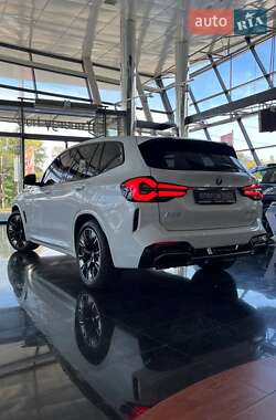 Внедорожник / Кроссовер BMW iX3 2023 в 
