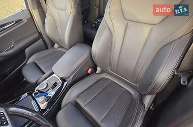 Внедорожник / Кроссовер BMW iX3 2022 в 