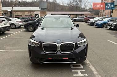 Внедорожник / Кроссовер BMW iX3 2021 в Киеве