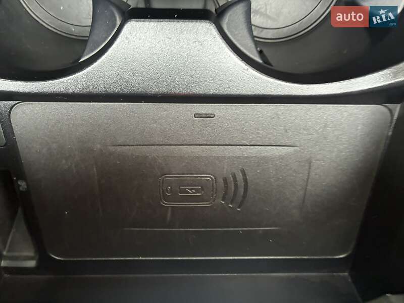 Внедорожник / Кроссовер BMW iX3 2021 в Киеве