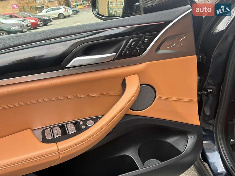 Внедорожник / Кроссовер BMW iX3 2021 в Киеве