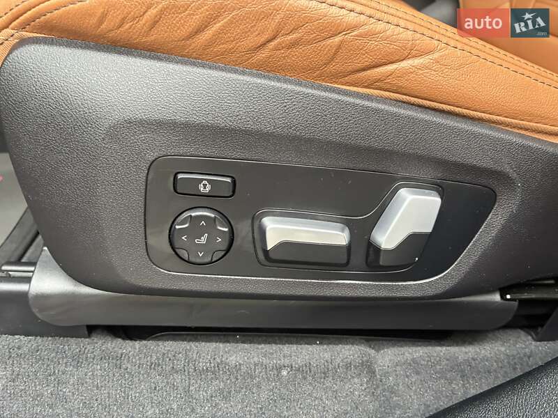 Внедорожник / Кроссовер BMW iX3 2021 в Киеве