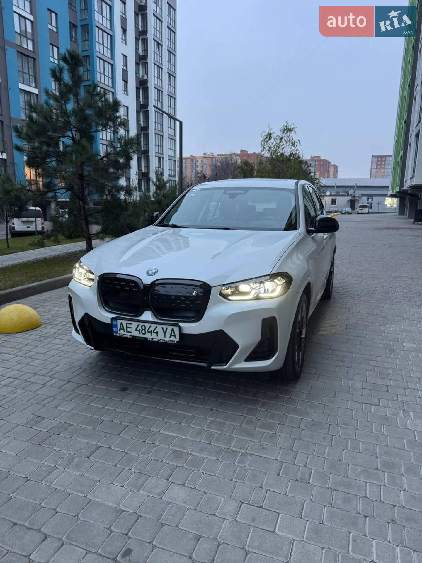 2023 BMW iX3 - мініатюра 2