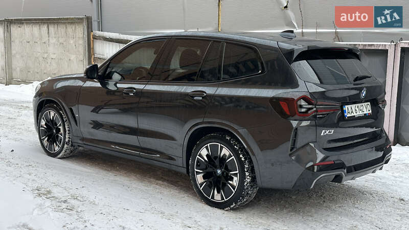 Внедорожник / Кроссовер BMW iX3 2022 в Киеве