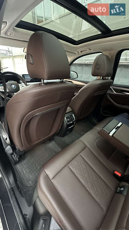 Внедорожник / Кроссовер BMW iX3 2022 в Киеве