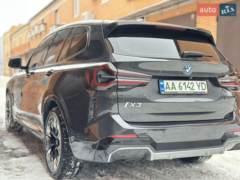 Внедорожник / Кроссовер BMW iX3 2022 в Киеве