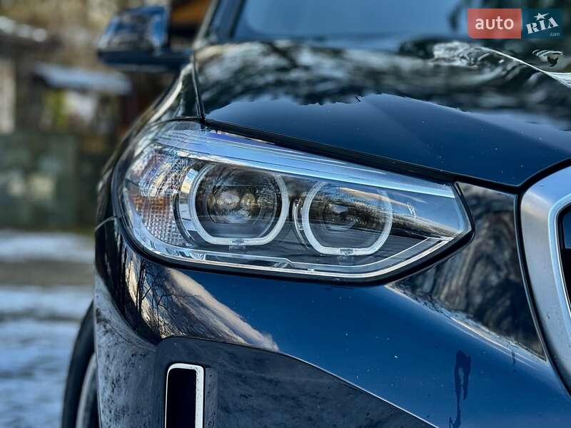Внедорожник / Кроссовер BMW iX3 2021 в Дрогобыче