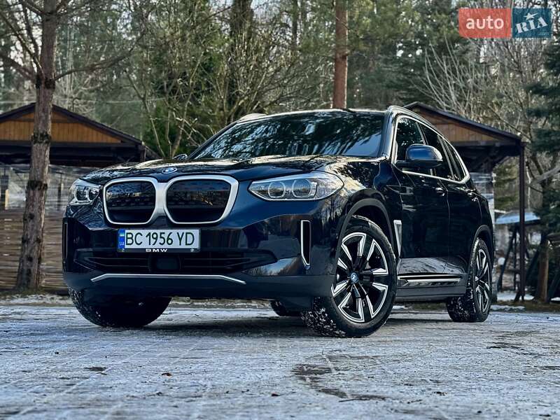 Внедорожник / Кроссовер BMW iX3 2021 в Дрогобыче