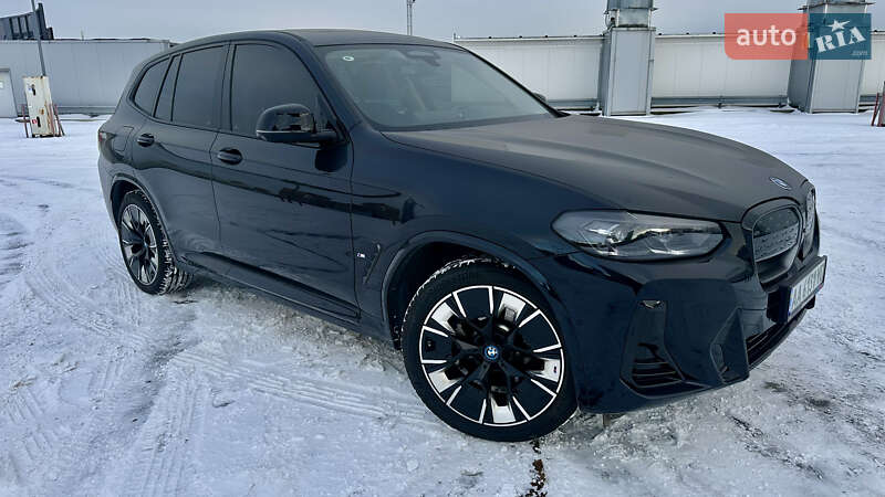 Внедорожник / Кроссовер BMW iX3 2024 в Киеве