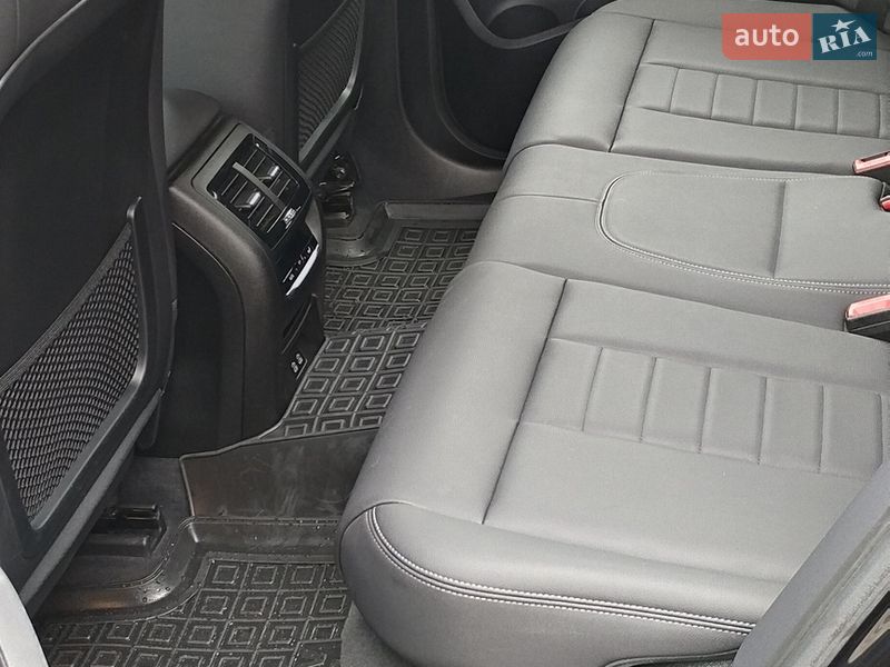 Внедорожник / Кроссовер BMW iX3 2021 в Киеве