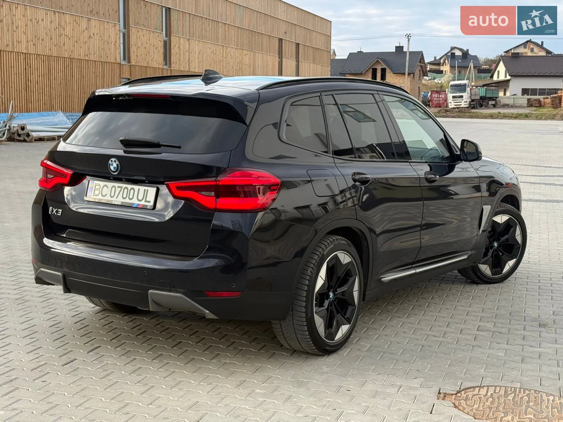 2021 BMW iX3 - мініатюра 3