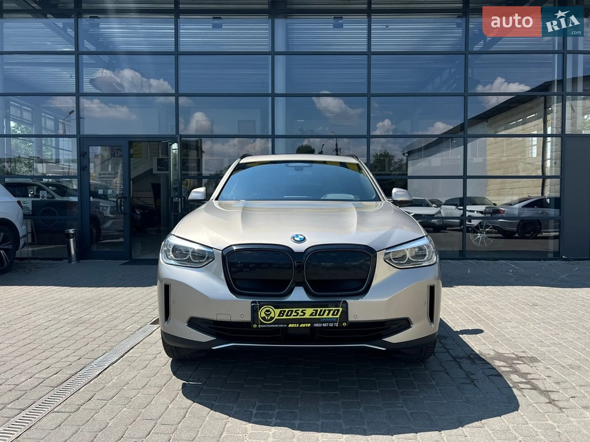 2021 BMW iX3 - мініатюра 2