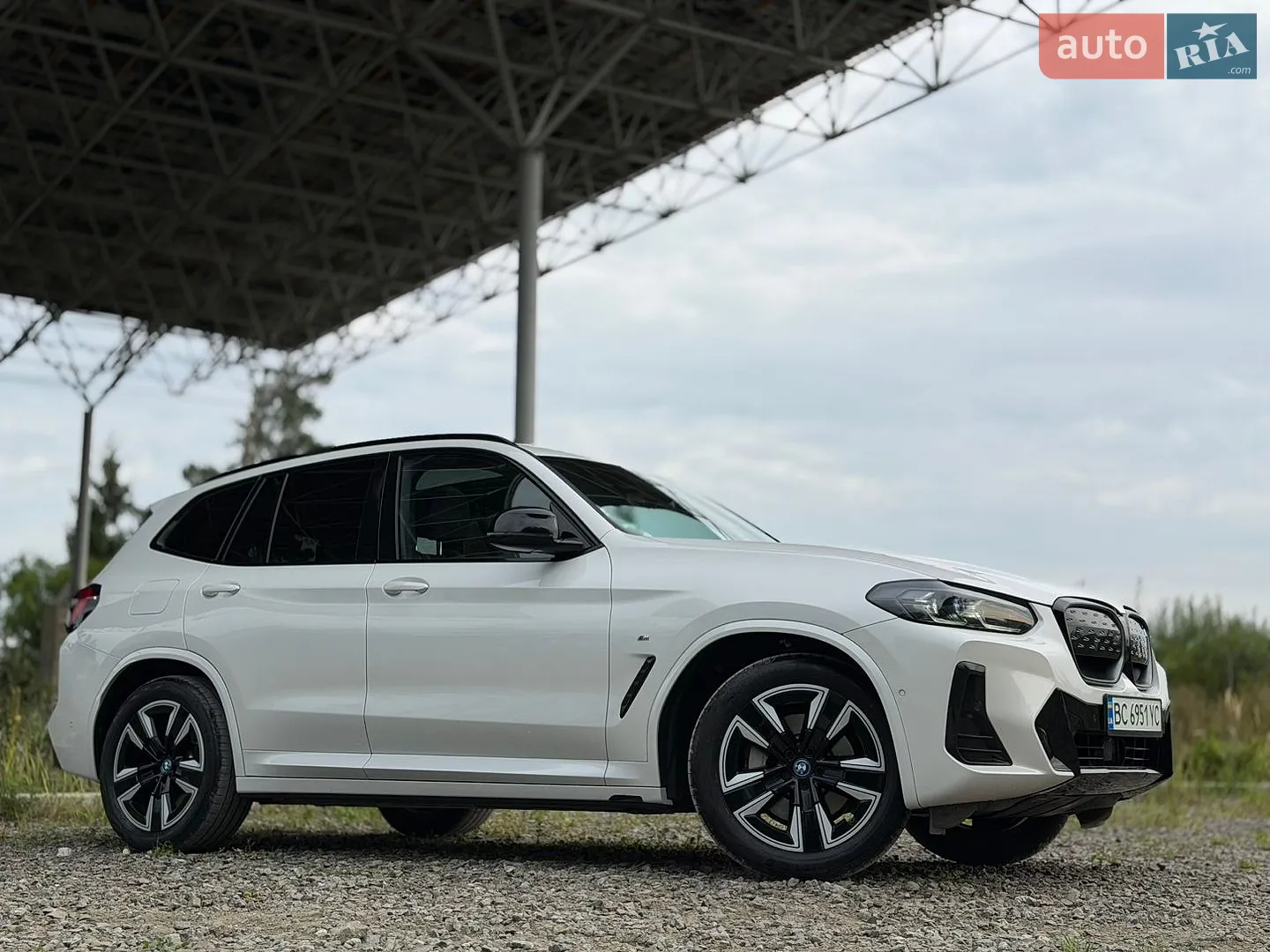 2022 BMW iX3 - мініатюра 3