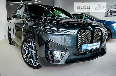 Позашляховик / Кросовер BMW iX 2022 в 