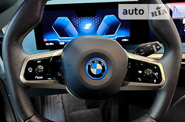 Позашляховик / Кросовер BMW iX 2022 в 