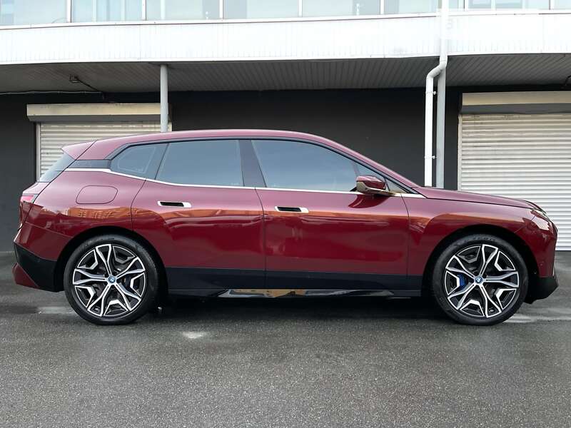 Внедорожник / Кроссовер BMW iX 2022 в 