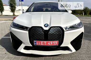 Внедорожник / Кроссовер BMW iX 2021 в Волочиске