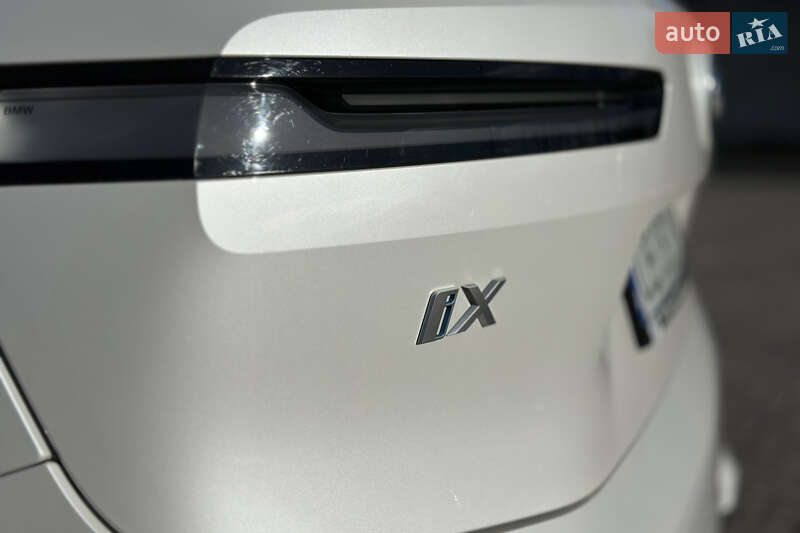 Внедорожник / Кроссовер BMW iX 2021 в Черновцах