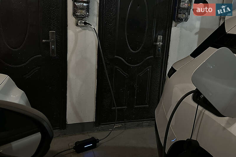 Внедорожник / Кроссовер BMW iX 2021 в Черновцах