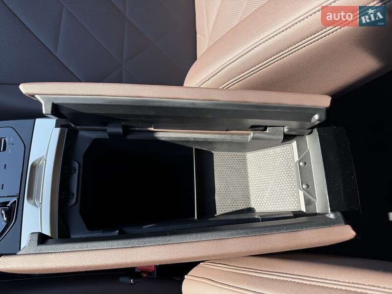 Внедорожник / Кроссовер BMW iX 2022 в Хусте