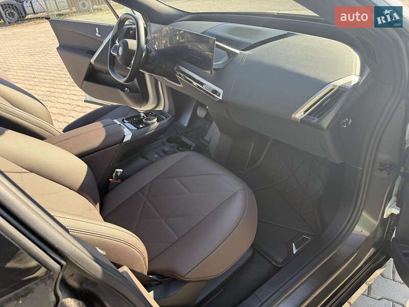 Внедорожник / Кроссовер BMW iX 2022 в Хусте