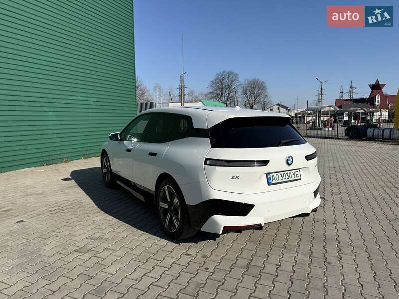 Внедорожник / Кроссовер BMW iX 2022 в Хусте