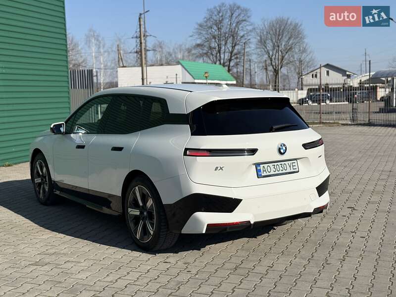 Внедорожник / Кроссовер BMW iX 2022 в Хусте