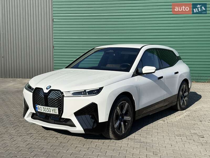 Внедорожник / Кроссовер BMW iX 2022 в Хусте